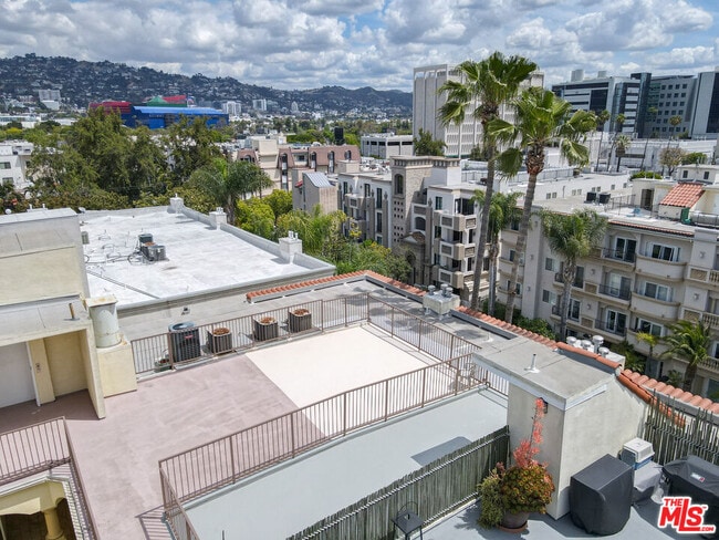 Photo - 123 S Clark Dr Unit PH1