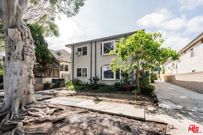 Photo - 4023 Lincoln Ave Unit 2