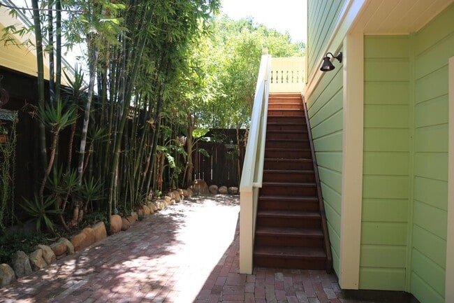 Photo - 2206 Parkway Dr