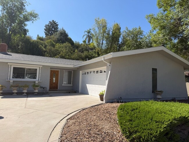 Photo - 3 bed, 2 bath single story home in West Hills