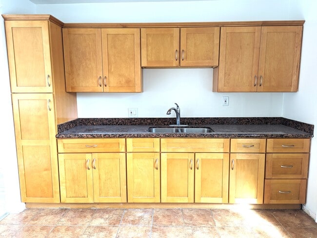 Photo - 4427 W 154th St