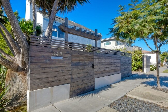Building Photo - 348 La Mesa Ave