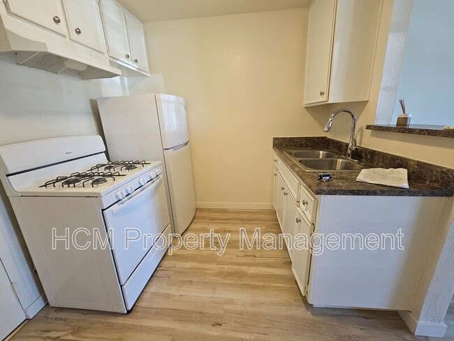 Photo - 11434 Calvert St