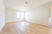 Photo - 1065 E Spazier Ave