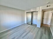 Photo - Foothill Apartments
