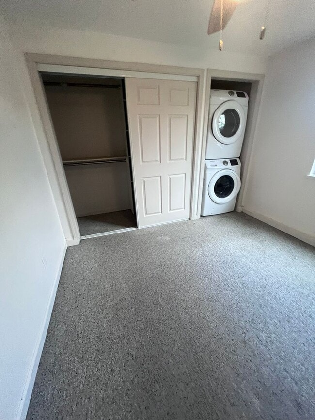 Building Photo - 553-557 Silver Strand Blvd. Unit 553.5