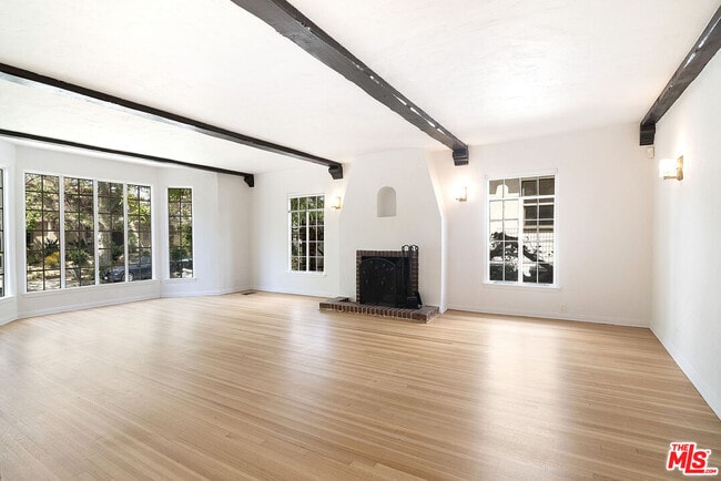 Photo - 342 N Orange Dr