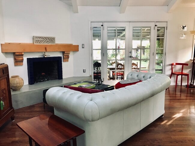 Wood Burning Fireplace - 22427 Clarendon St House