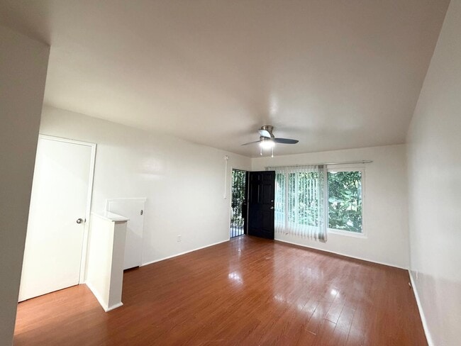 Photo - 4800 Beverly Blvd Unit 3