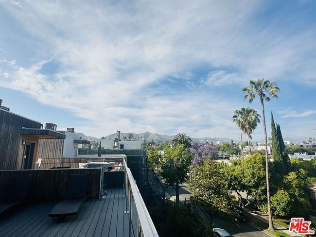 Photo - 1041 N Spaulding Ave Unit 201