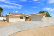 Photo - 56034 Desert Gold Dr House