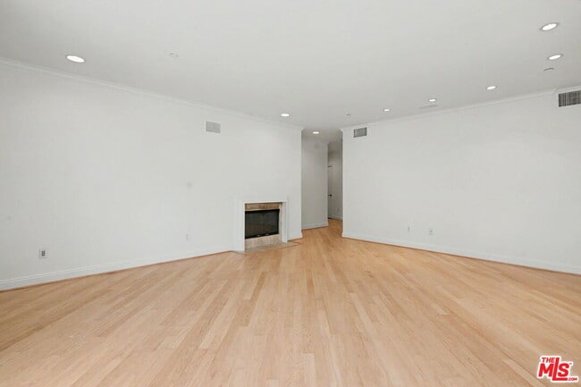 Photo - 1830 Pelham Ave Unit 101