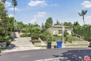 Photo - 3133 Barbydell Dr House