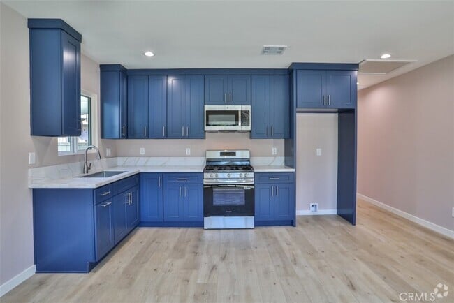 Building Photo - 2111 Scott Rd Rental