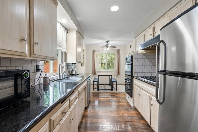 Photo - 9558 Swinton Ave