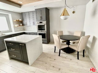 Photo - 2222 Neilson Wy