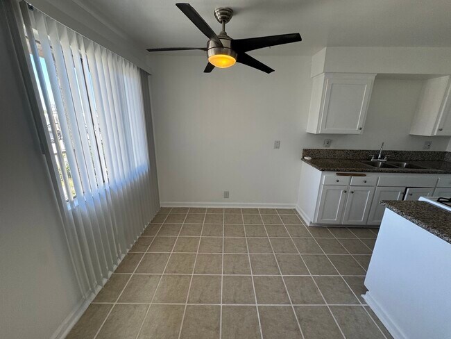 Photo - 4023 W 141st St Unit 11