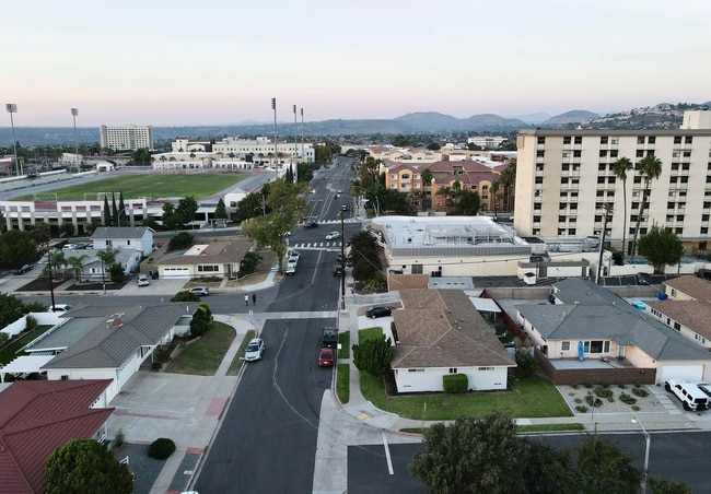 Photo - 5071-5073 55th St Unit 5071 55th St