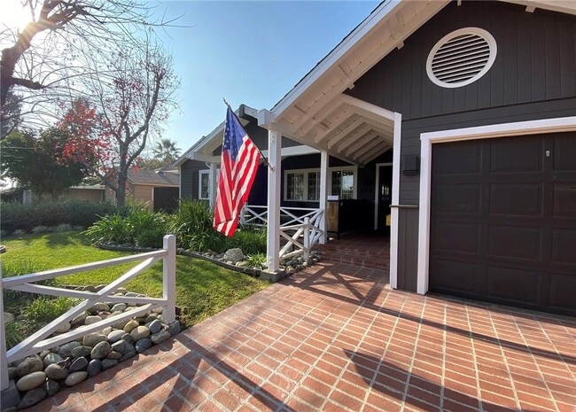 Photo - 349 Norumbega Dr