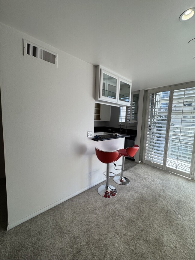 Photo - 10747 Wilshire Blvd Unit 603