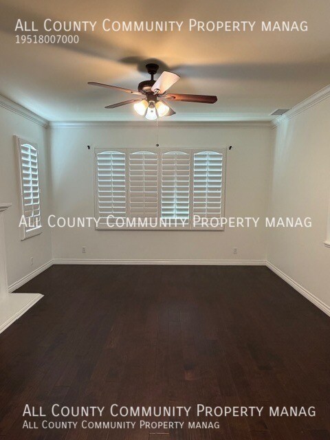 Photo - 70 Loganberry-