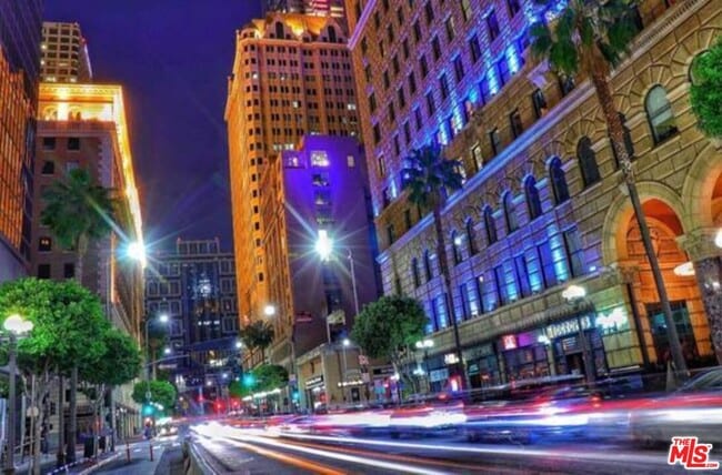 Photo - 727 W 7th St Unit 1215