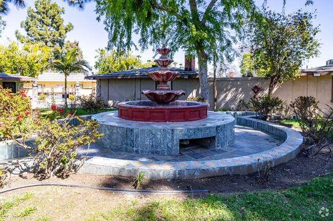 Photo - Chaumont Villas Apartments