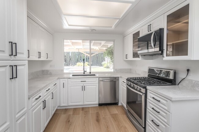 Spacious 3-Bedroom Home with Pool, Jacuzzi... - Spacious 3-Bedroom Home with Pool, Jacuzzi...