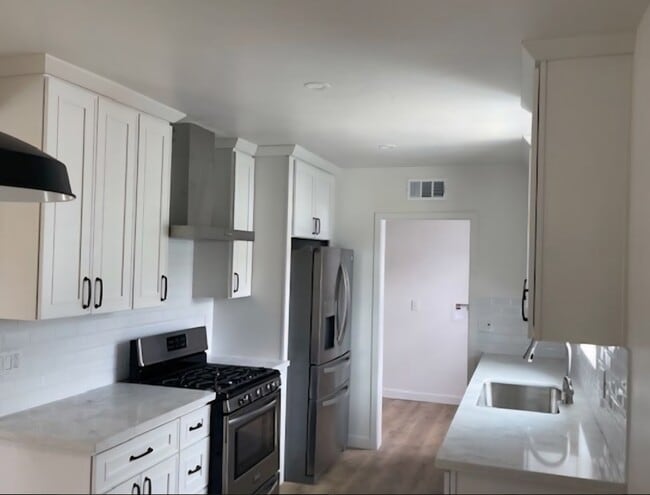 Photo - 21329 Jaffrey Ave