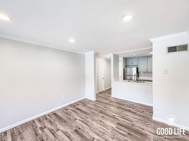 Photo - 3440 Lebon Dr Unit Apt 4118