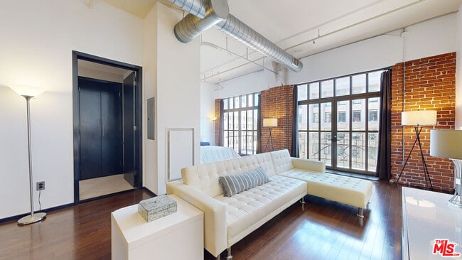 Photo - 1645 Vine St Condo Unit 905