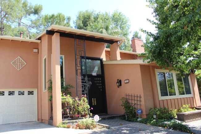 Building Photo - 4400 Portico Pl Rental