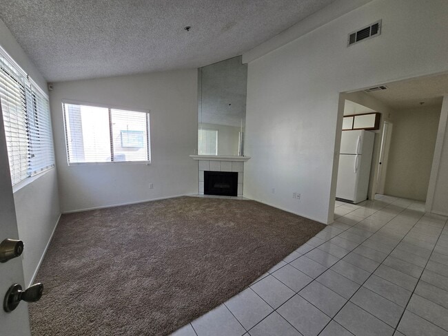 Photo - 44500 15th St E