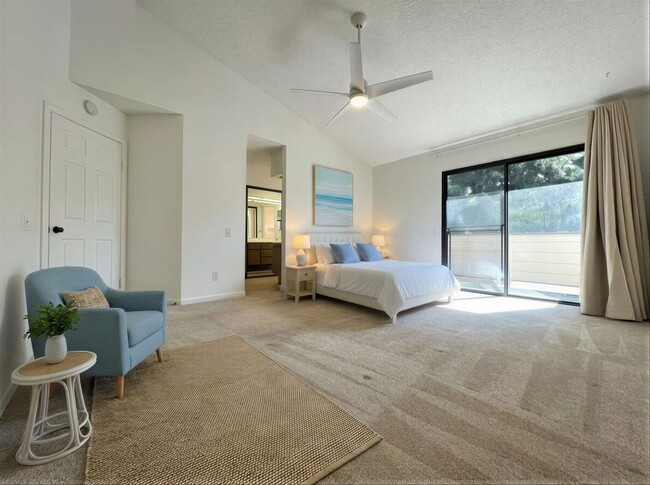 Photo - 4553 Chateau Dr