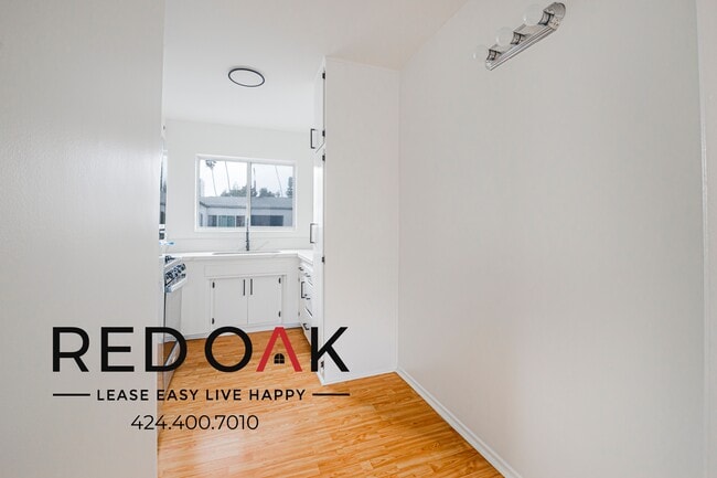 Photo - 439 S Catalina St Unit 19