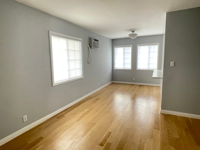 Photo - 1534 N Ave 47