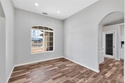 Photo - 17995 Seaforth St