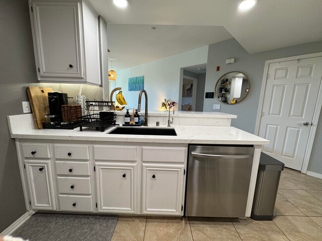 Photo - 243 Riverdale Ct Unit 425