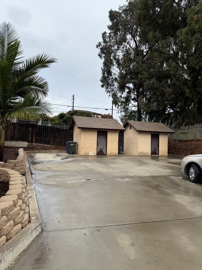 Photo - I AVE -2415 Unit 2415  B