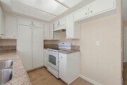 Photo - Freshly Updated Townhome - Light, Bright & Spacious!