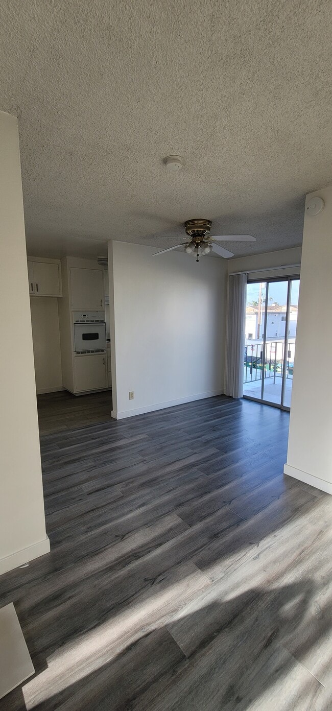 #18 dining area with balcony - Via Del Amo Apartments