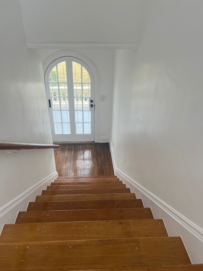 Photo - 4429 Victoria Park Dr Unit Duplex