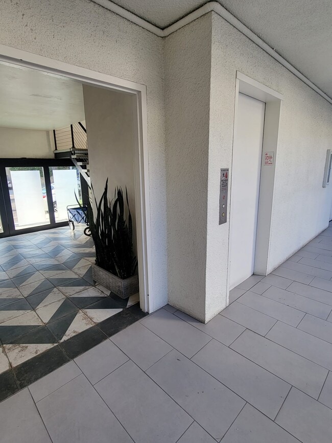 Photo - 300 Bay Street Unit 14