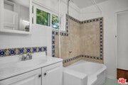 Photo - 2119 Kress St