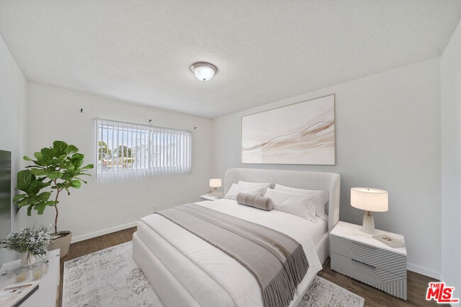 Photo - 2314 S Corning St Unit 9