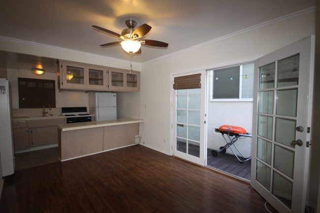 Photo - 206 41st St Unit 206