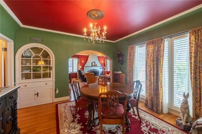 Photo - 331 N Pine St