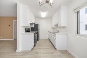 2BR, 2BA - 1,000SF - Kitchen - 8722 Delgany Ave