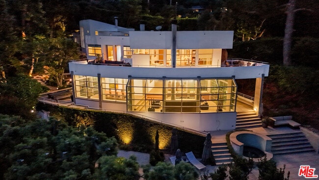 Photo - 7700 Willow Glen Rd