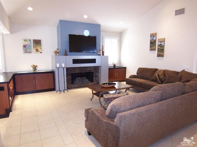 Photo - 195 Desert Lakes Dr